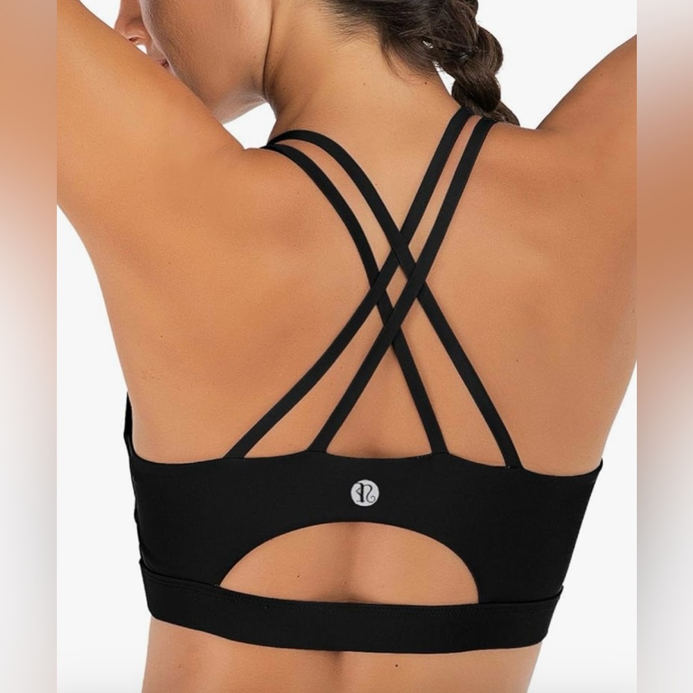 NWOT - Amazon Sports Bra with Criss Cross Back - Black🖤